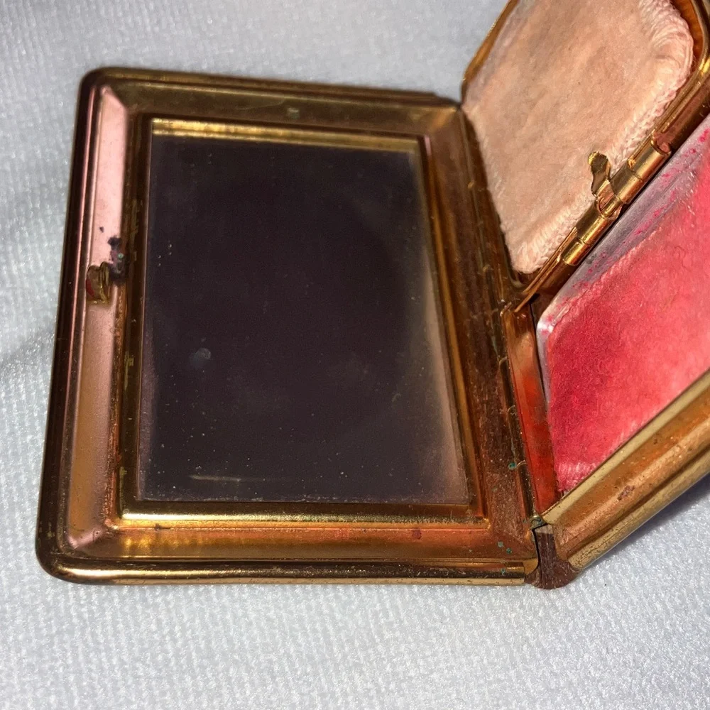 Antique Makeup Compact Mirror - Picture 8 of 15